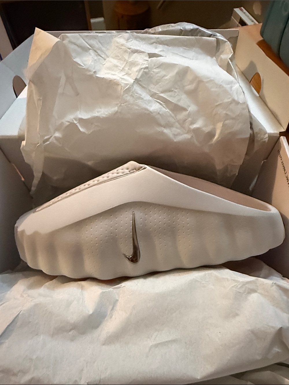 Nike Mind-001 women’s 8. Men’s 7